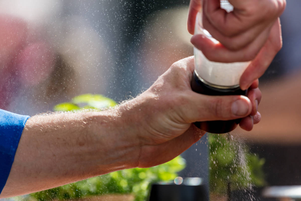 Abnehmen so wenig Salz wie möglich Abnehmen Ernährungsregeln Salz
